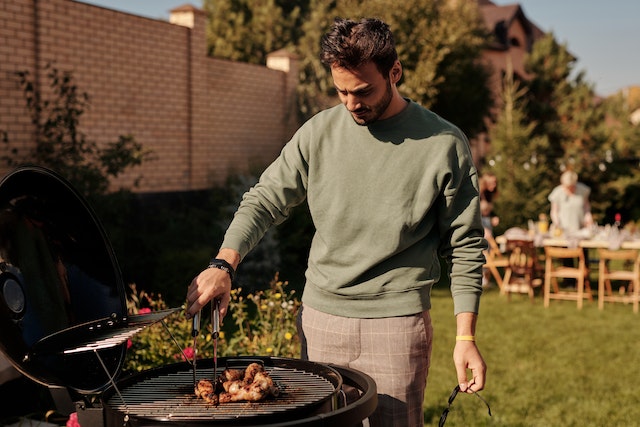 Grilling the Juicy Chicken